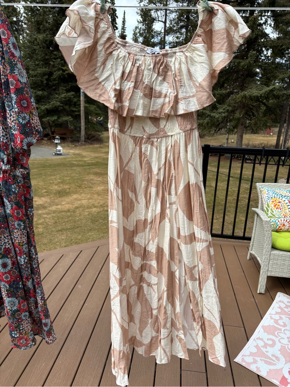 Cupshe Cream and Beige Leaf-Print Off-Shoulder Maxi Dress